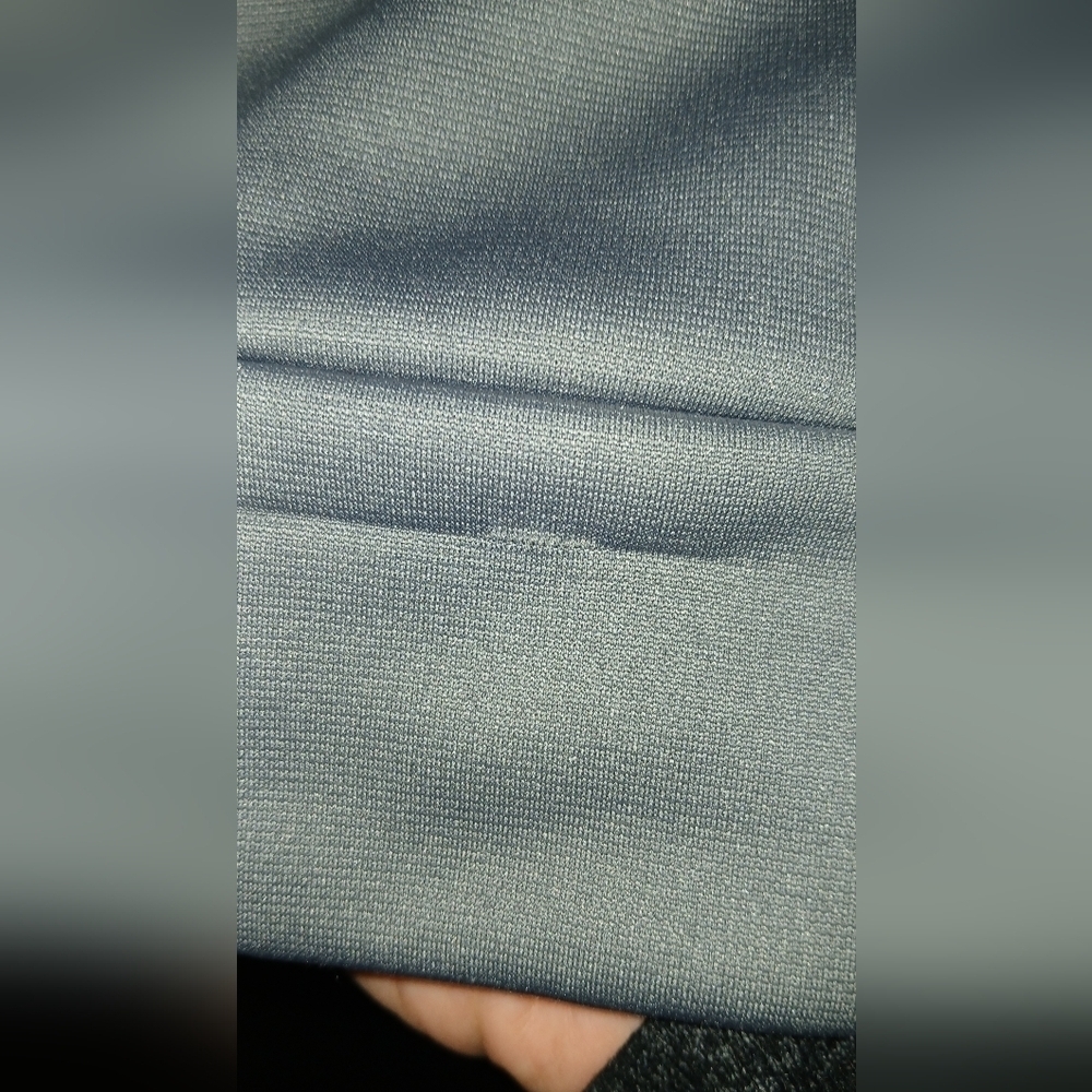 Under Armour Hoodie Men's Medium Athleisere Casual Wear - Picture 4 of 4